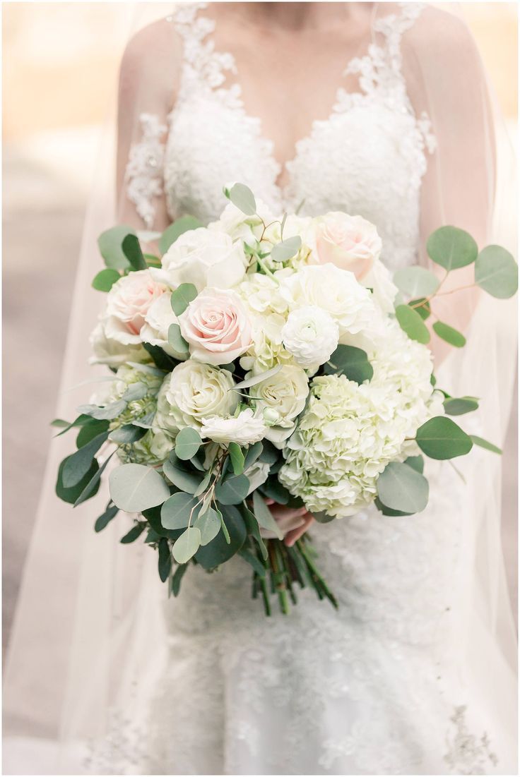 white hydrangea and pink roses wedding bouquet