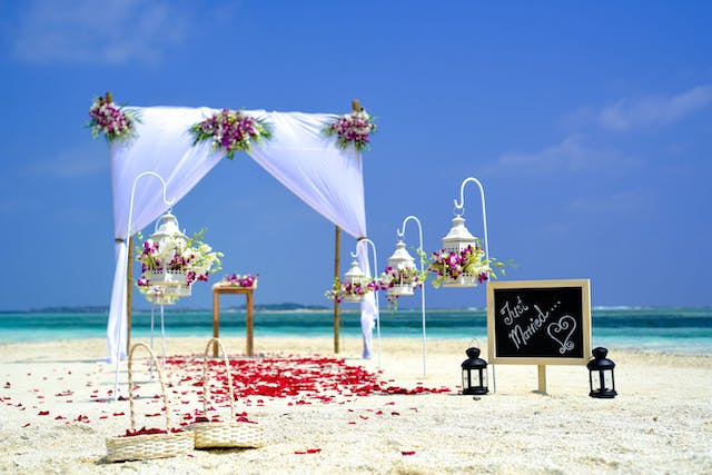 plan destination wedding